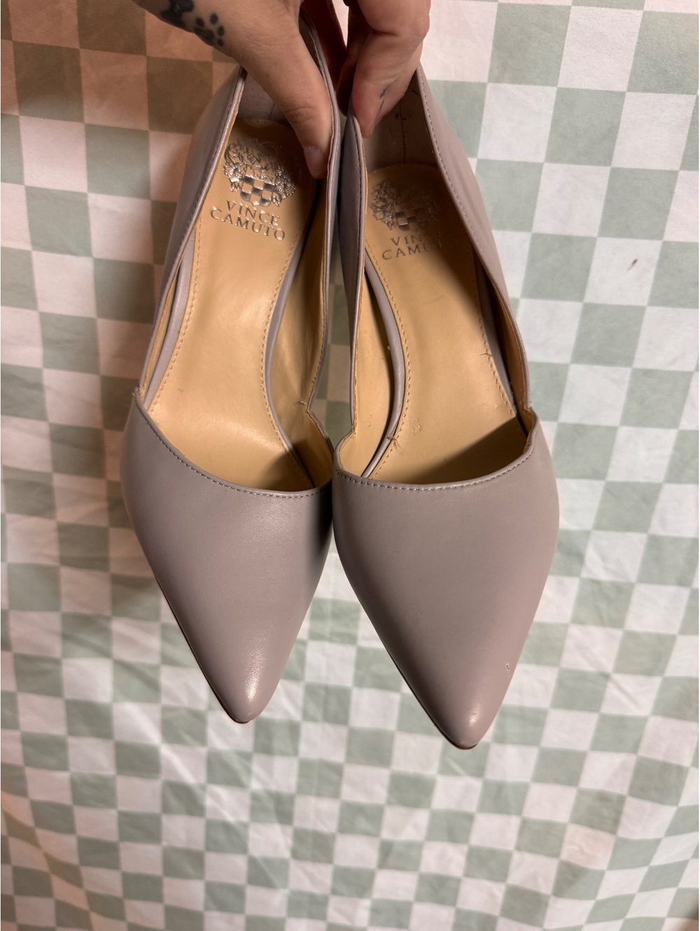 Vince Camuto Women's 8M Pointed Toe High Heel Pumps in Taupe - Picture 1 of 10